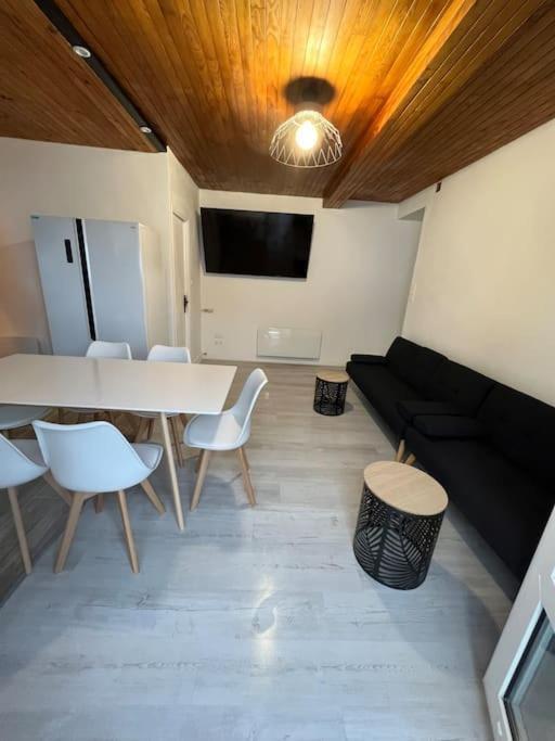 Appartement Style Chalet Standing 2 A 6 Personnes Ла-Бурбуль Екстер'єр фото